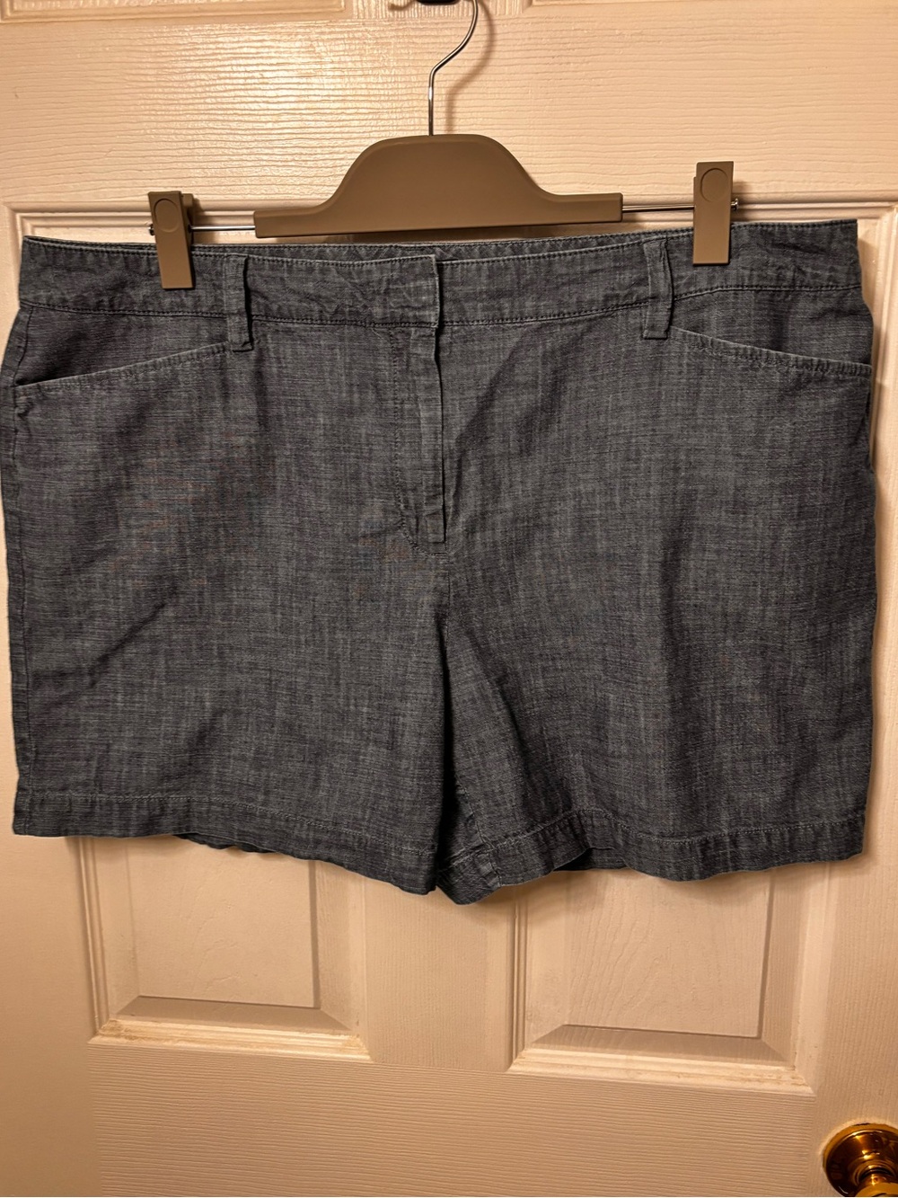 Lands End Women’s Chambray Shorts